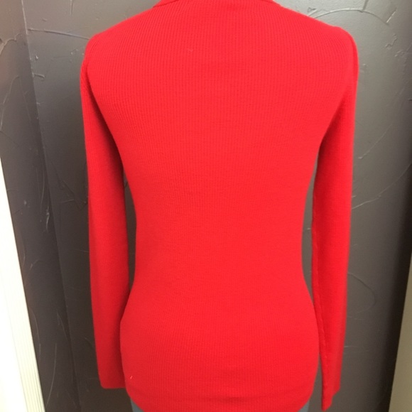 Red ribbed sweater - Picture 2 of 3